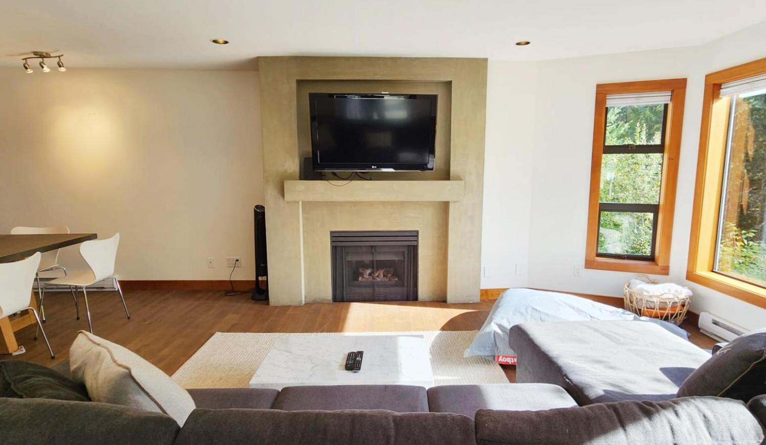 Ferienhaus Beautiful And Spacious 2br By Harmony Whistler